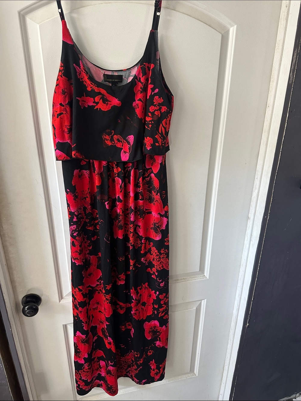 i jeans by Buffalo Black Maxi Dress with Red Floral Print